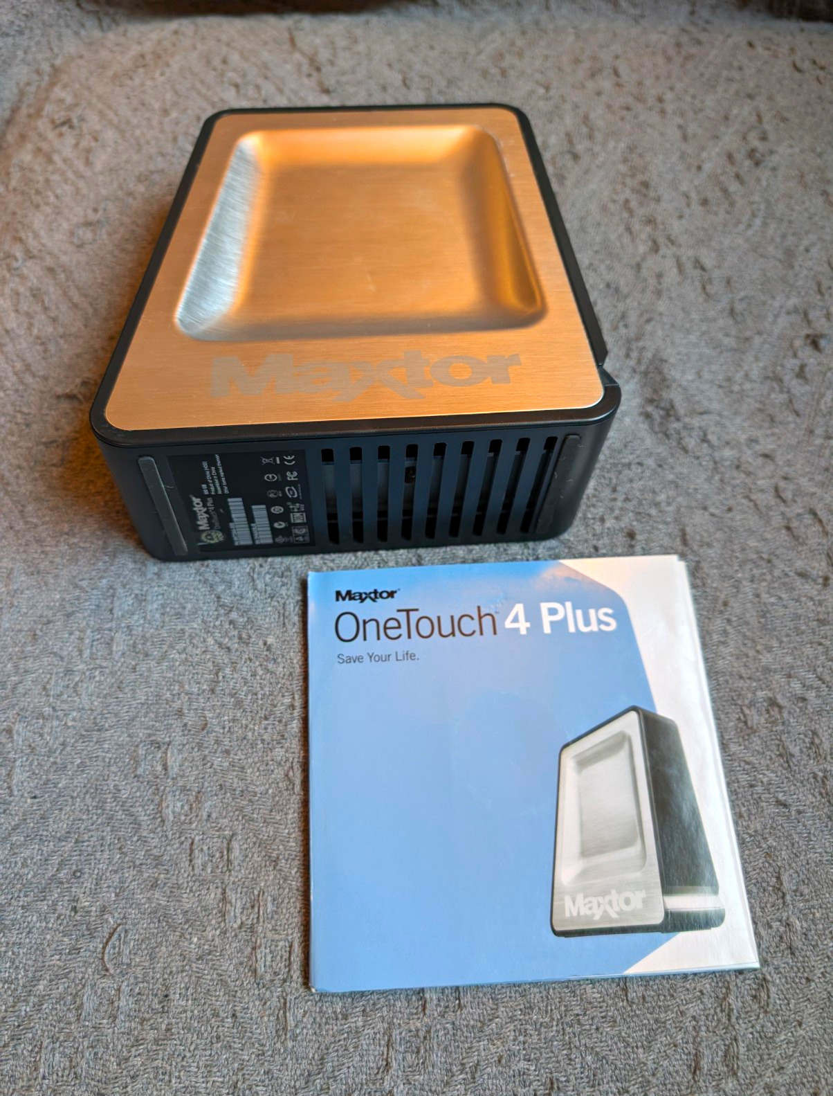 Maxtor OneTouch 4 Plus 500GB External Hard Drive USB 2.0 FireWire w/ CD UNTESTED