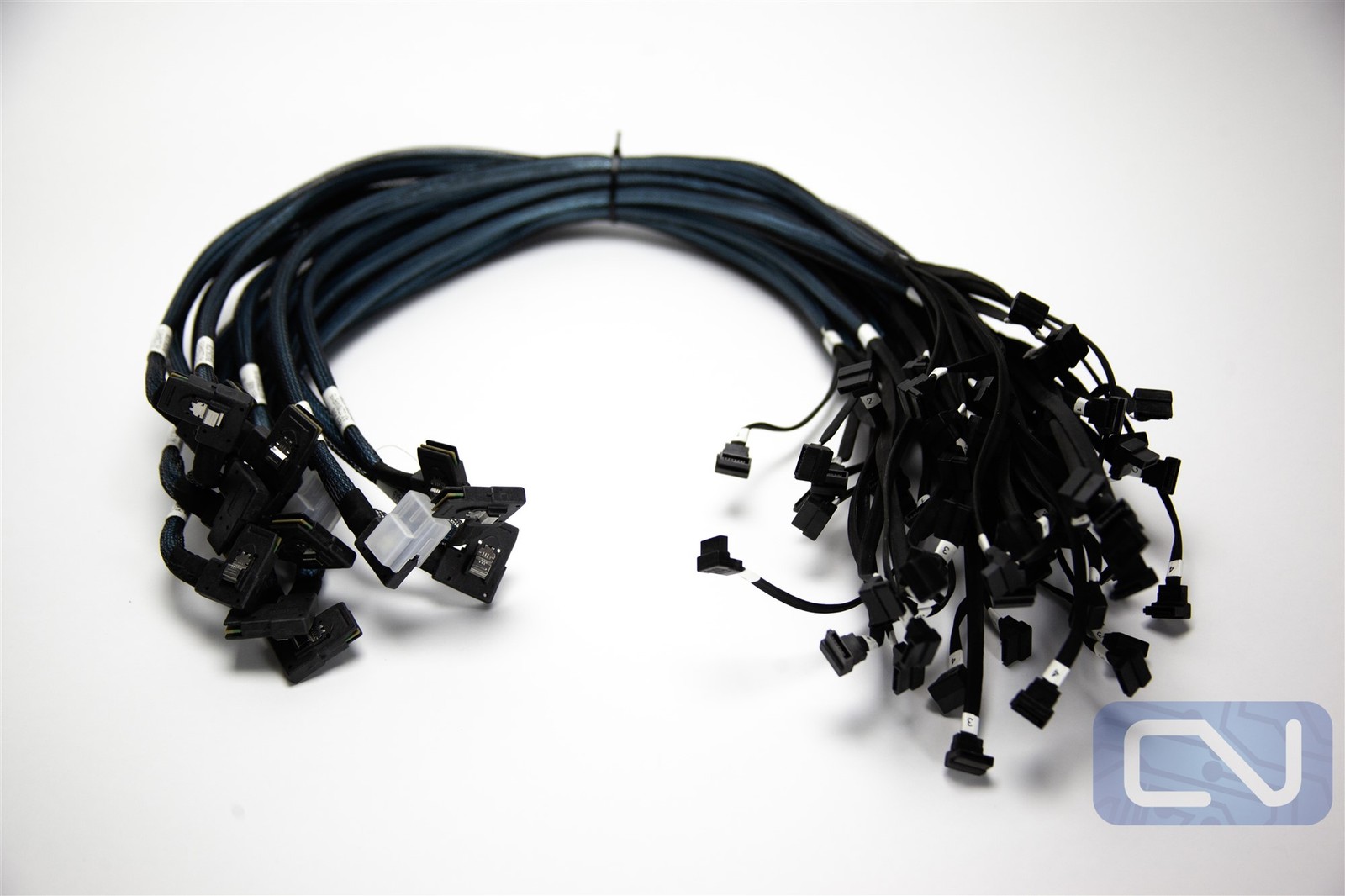 Lot of 15x Amphenol RMS36-3738 SFF-8087 Mini-SAS to 4x SATA Breakout Cable