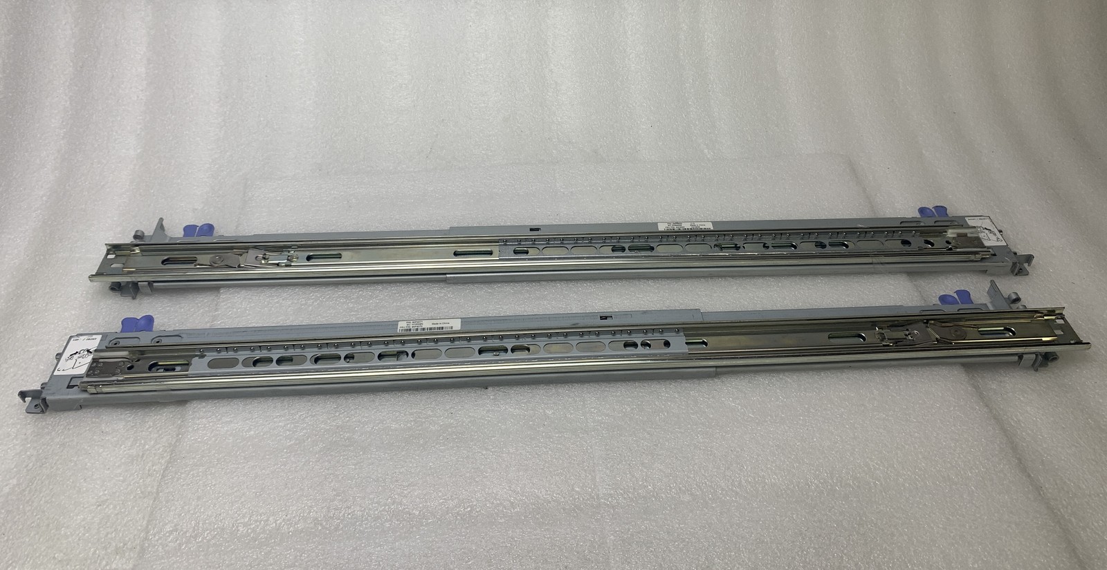 IBM / Lenovo xSeries Server Rack Mount Sliding Rail (King Slide brand)