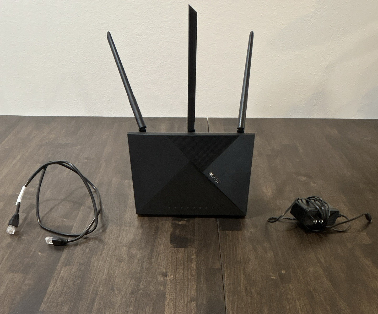 ASUS RT-AC67P AC1900 Dual-Band WiFi Router 4-Port Gigabit USB3 w/Cables