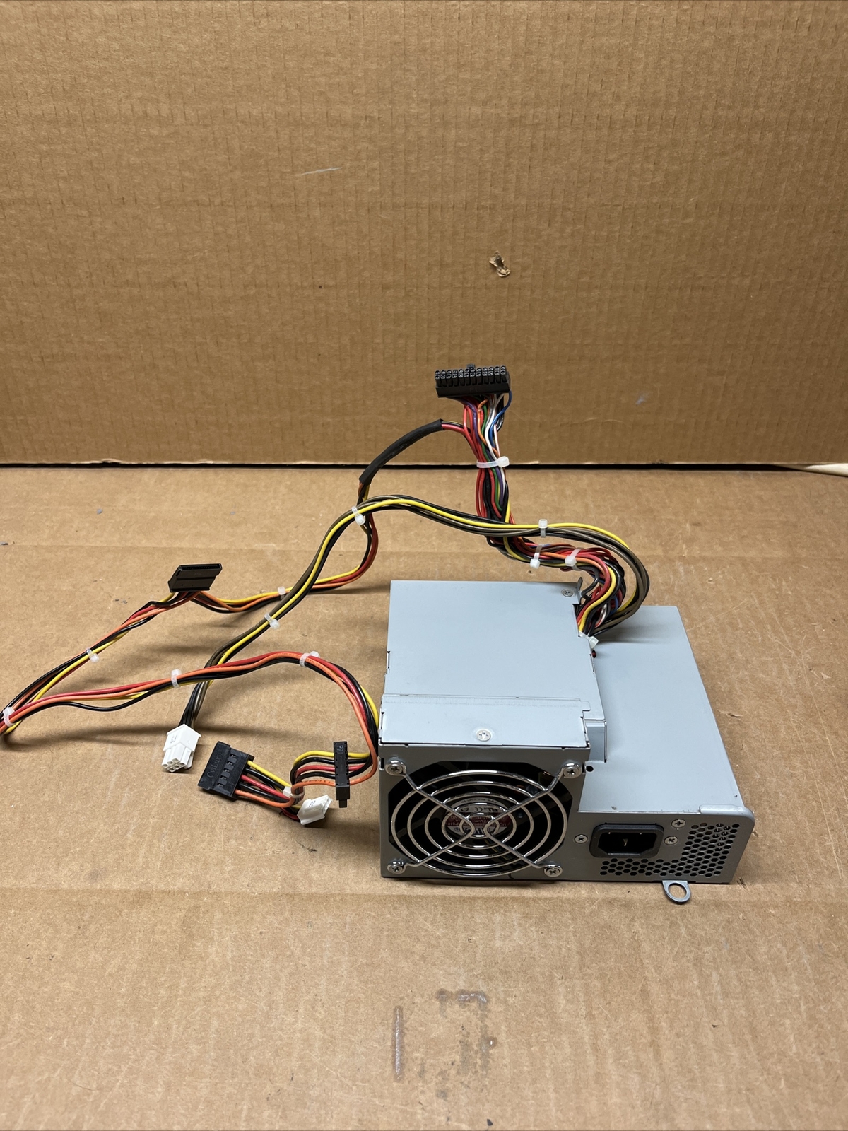 403985-001 437332-001 Genuine HP Compaq DC7700 SFF Power Supply PS-6241-02HP Tes