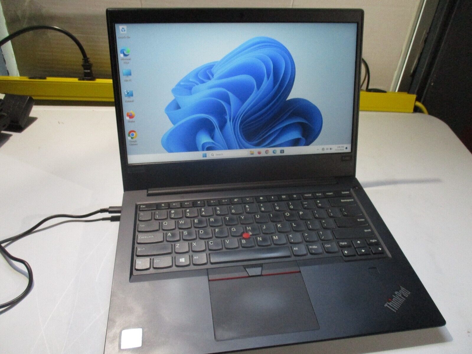 Lenovo ThinkPad E490 Intel i5-8265u-1.6GHz  8GB 256GB SSD Windows11P  HDMI 1080