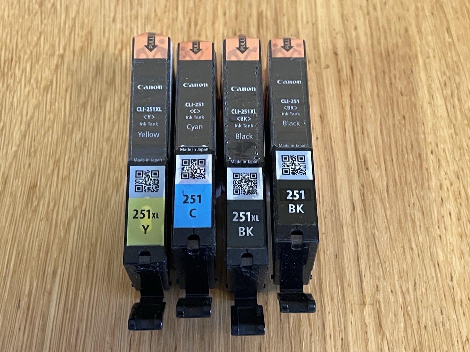 Genuine Canon CLI-251XL BK Y CLI- 251 C BK Ink Cartridge Lot Of 4