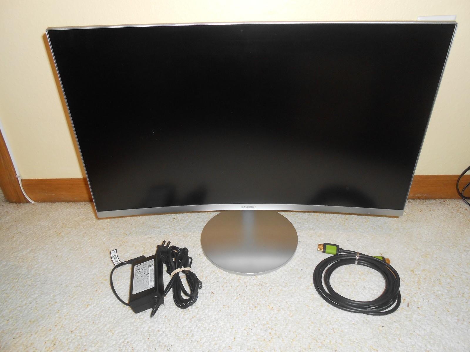Samsung LC27F591FDNXZA 27" Curved Monitor Silver White - WORKS GREAT