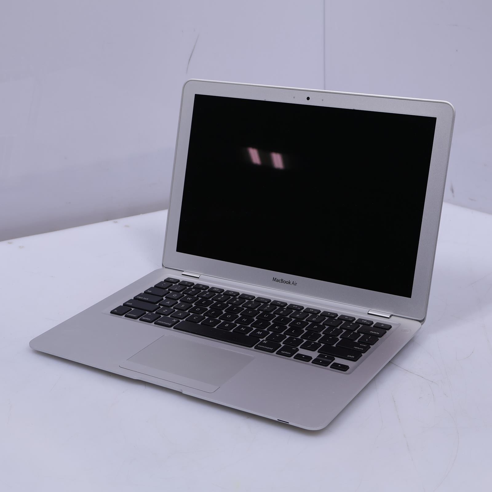Apple A1304 Intel Core 2 Duo 2GB RAM 120GB HDD No OS