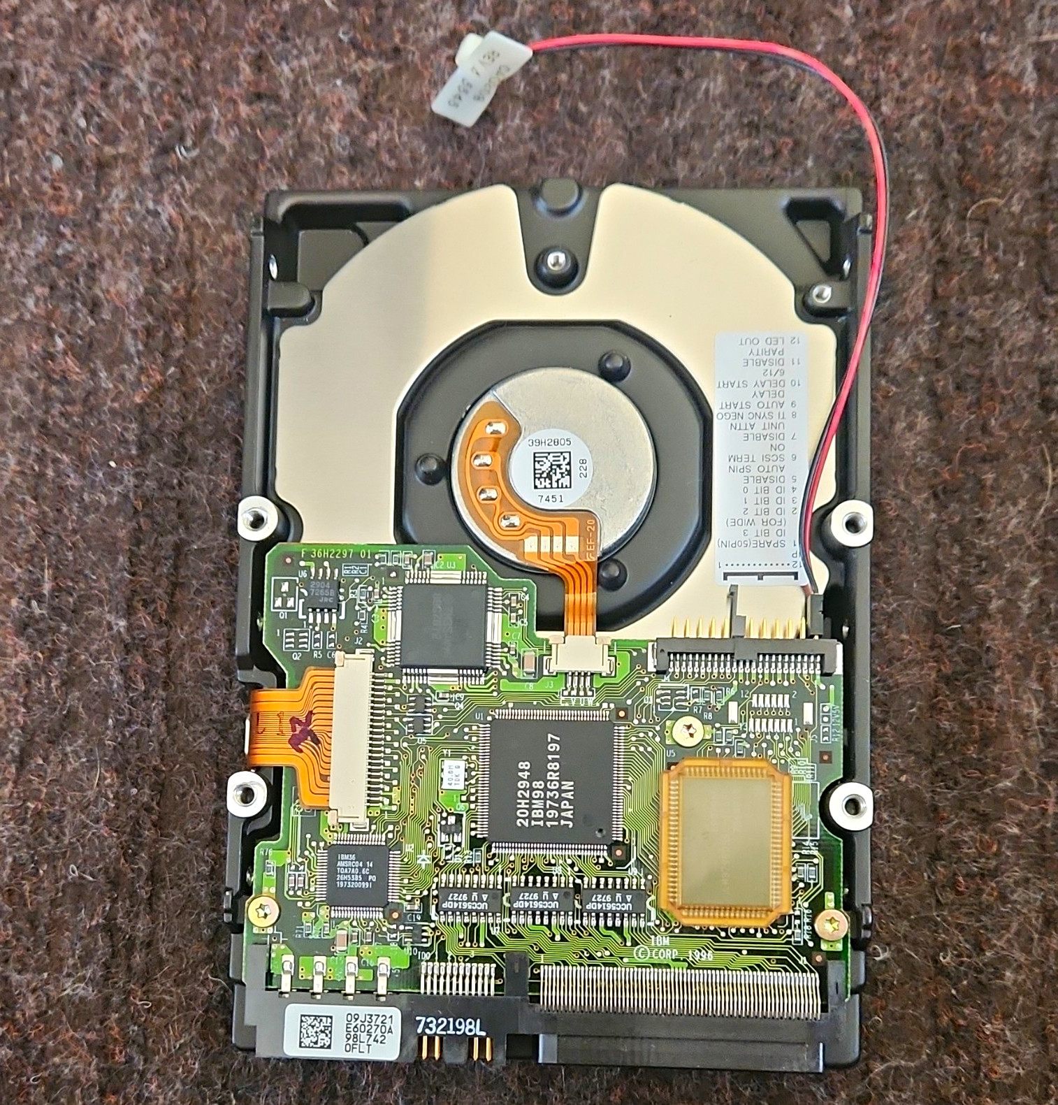 IBM DCAS-32160 2.1GB 3.5in SCSI Internal HDD 7200RPM 512KB S.M.A.R.T. 09J1036