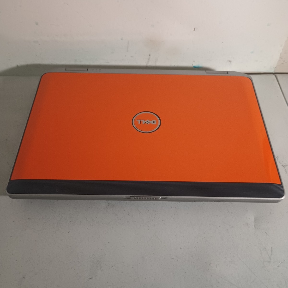LIGHT GAMING ORANGE DELL i5 3.00GHz,8GB,320GB HDD,DVDRW,WIN11 PRO,CHARGER,CAM