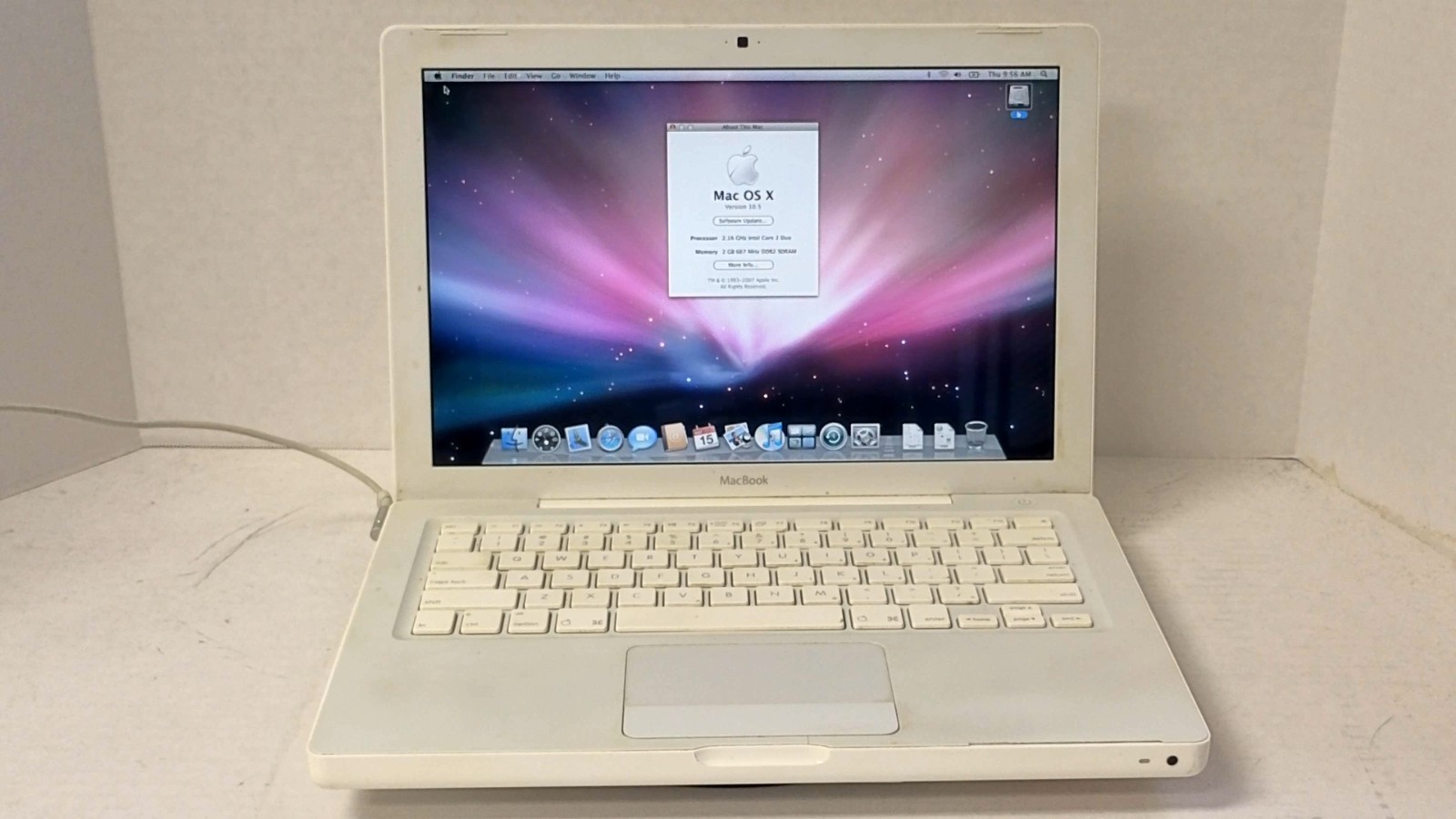 Apple MacBook A1181 Core 2 Duo 2.16GHz 2GB MEM 600GB HDD