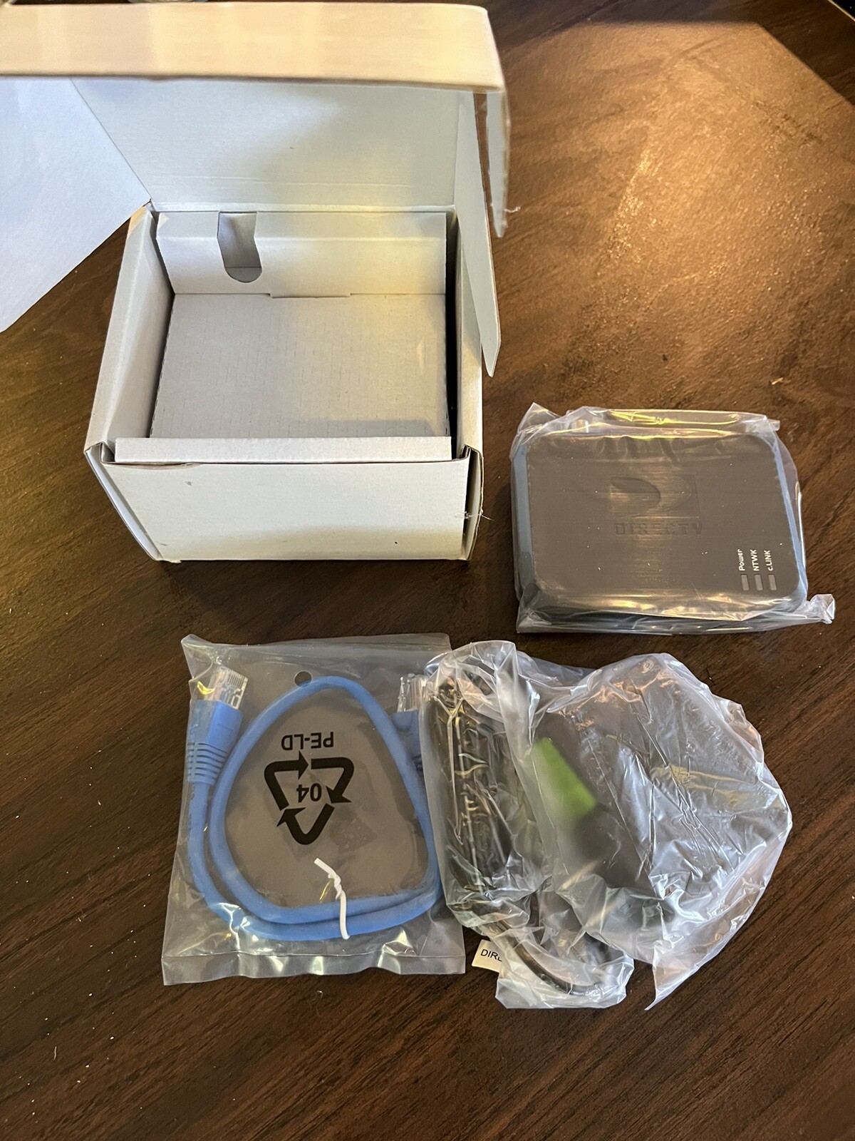 DIRECTV DECABB1MR0-01 DECA BROADBAND ETHERNET TO COAX ADAPTER BRAND NEW  🔥
