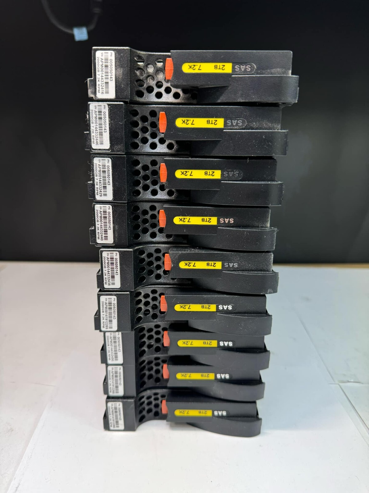 EMC 005050143 2TB 118033059 7.2K 3.5" 6GBps SAS HDD V2-PS07-020 for VNXe3200