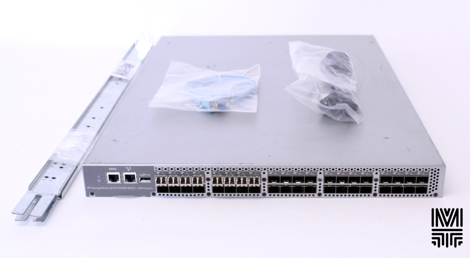 HP AM870A SAN-SW-8/40 HP StorageWorks 8/40 * 24 PORTS ACTIVE*