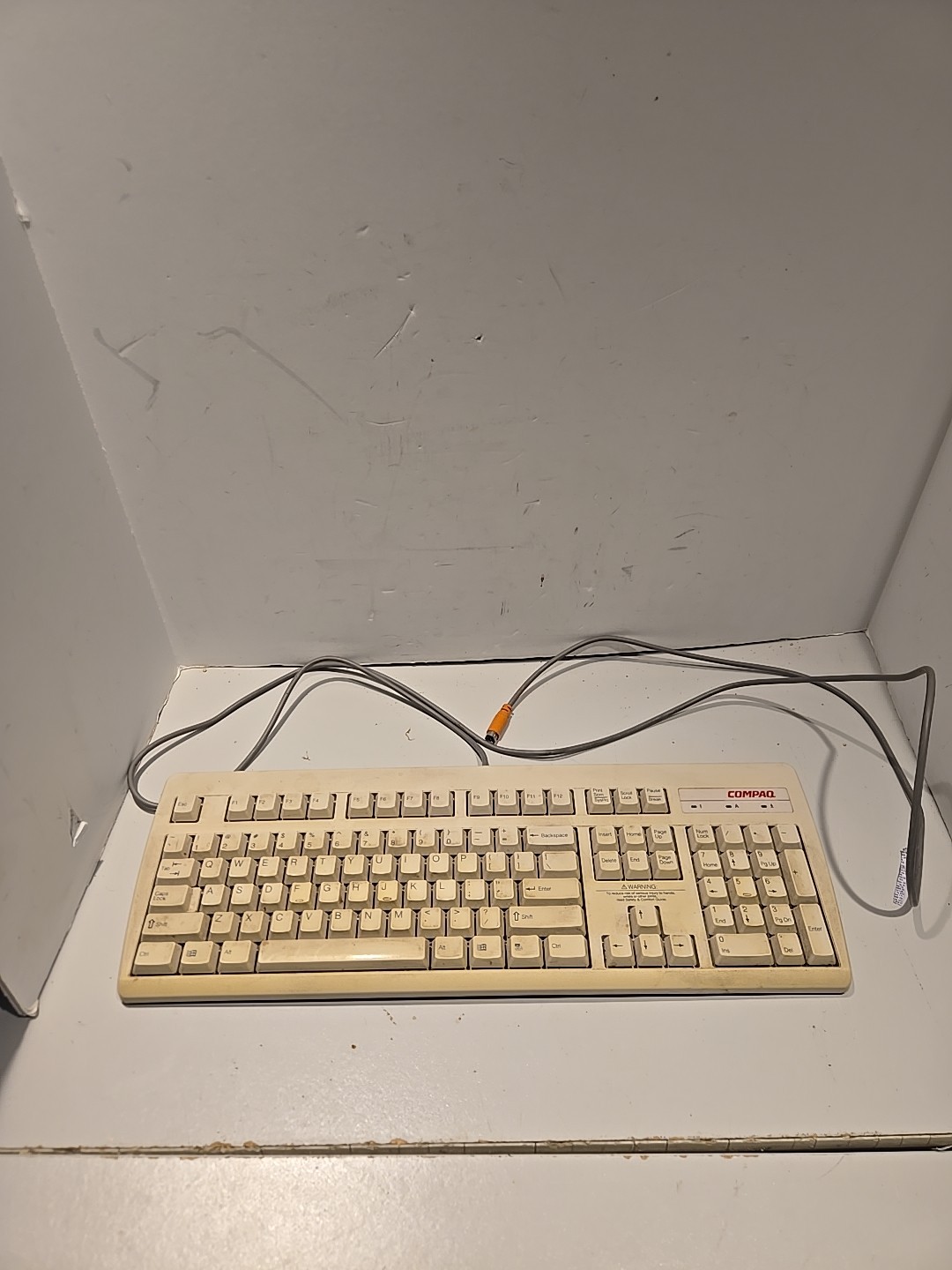 Vintage Beige Compaq Keyboard RT7A56TW 