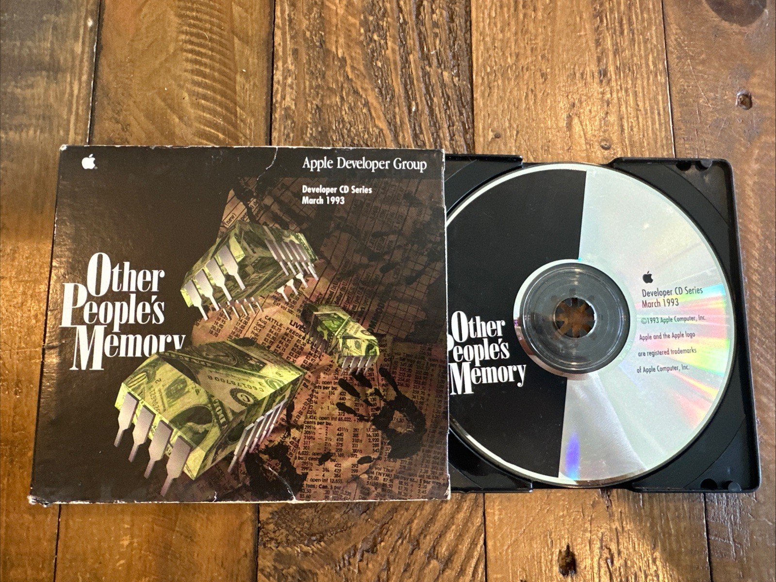 Apple Developer CD Series March 1993 Other People's Memory