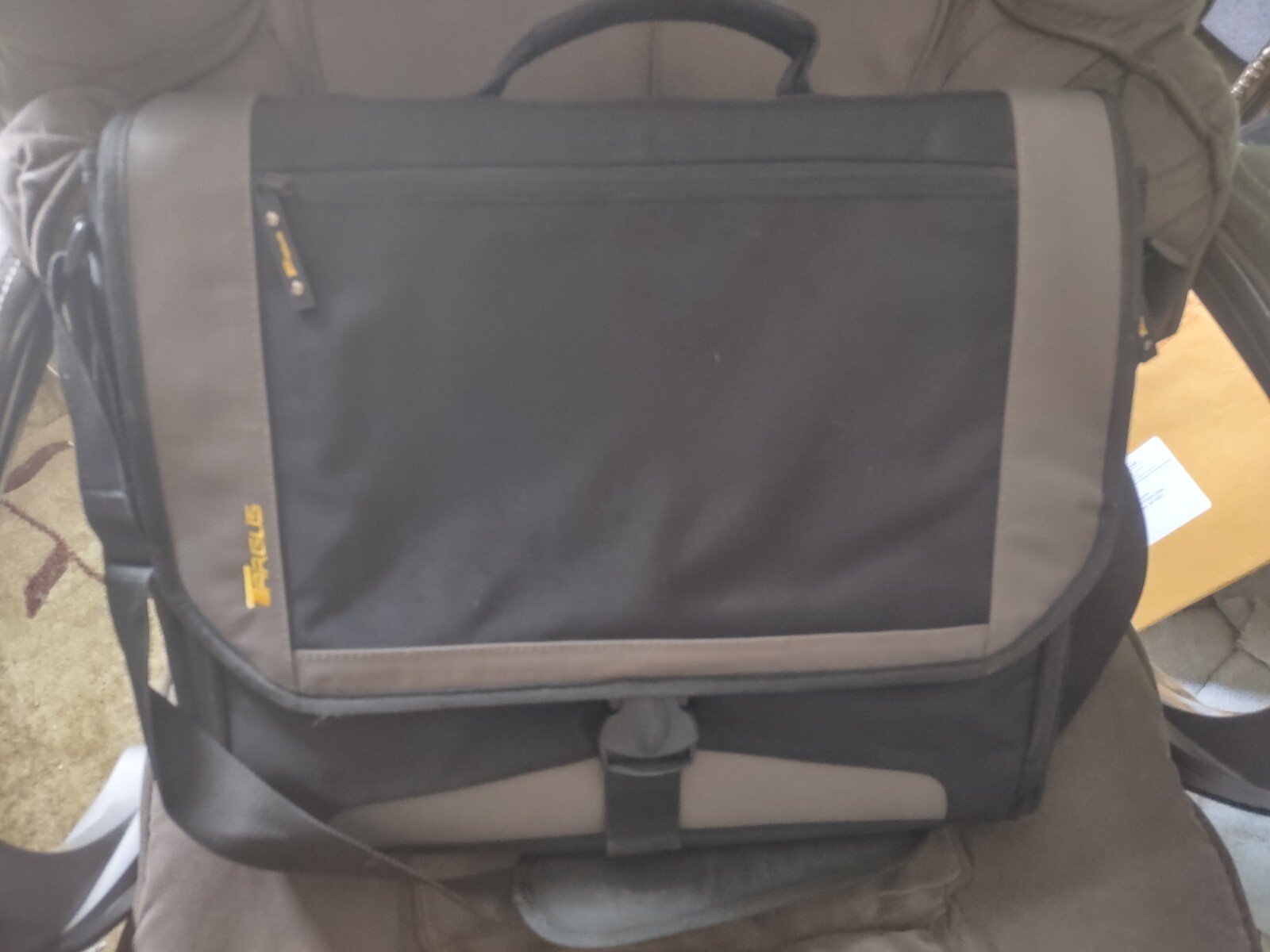 TARGUS TSM148US Laptop Carry Case