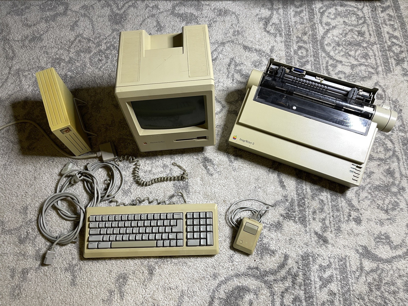 Vintage Apple Macintosh Plus 1MB Model M0001A With Mouse, Keyboard, HDD, Printer