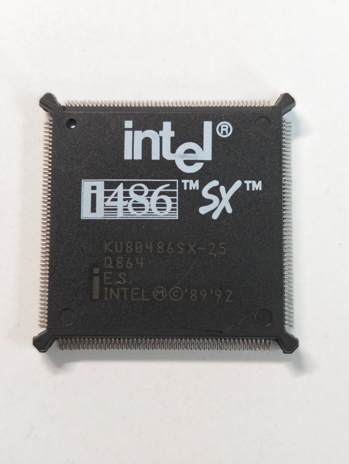 Vintage Intel i486 KU80486SX-25 Q864 Embedded ES CPU NOS Retro Computing