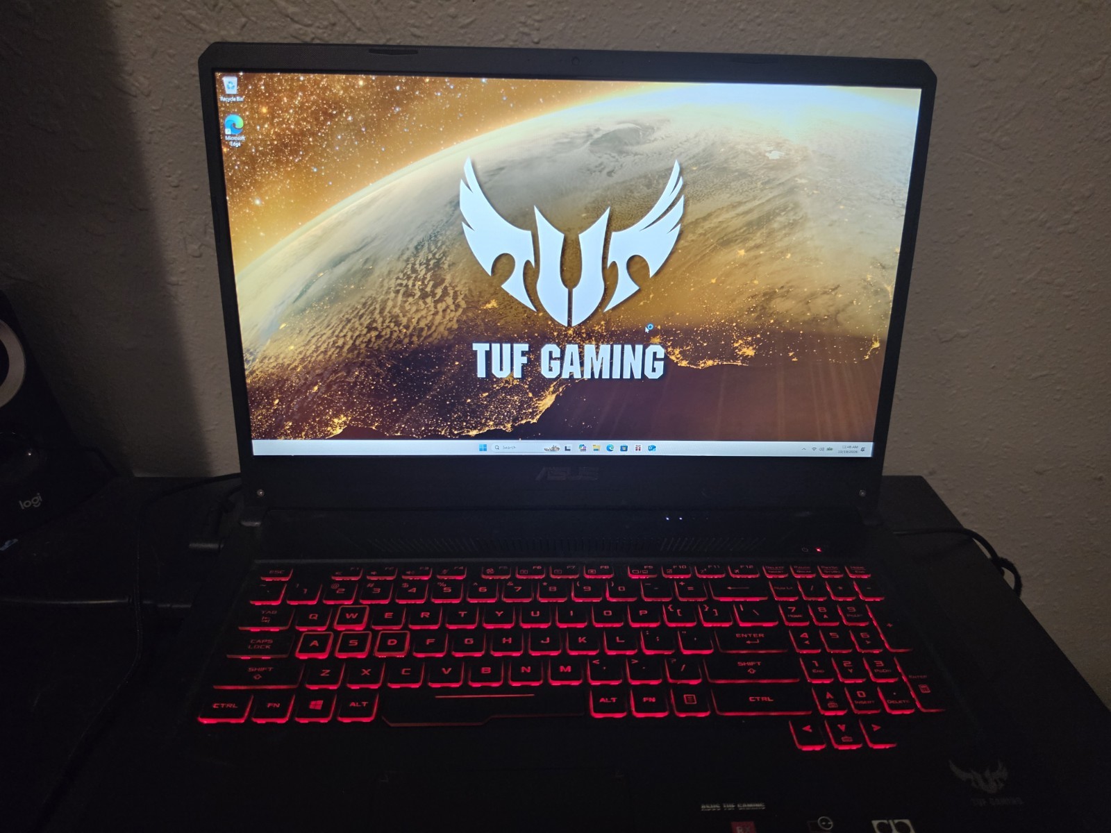 ASUS TUF Gaming Laptop FX705DY AMD Ryzen 5, 24GB RAM, Win 11, RX 560X Graphics