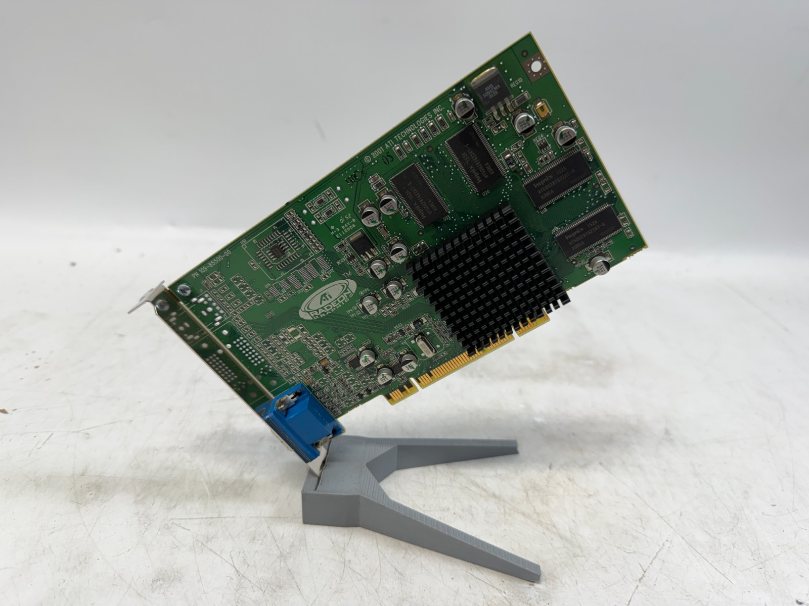ATI Radeon 7000 32MB PCI Graphics Card, P/N 109-85500-01