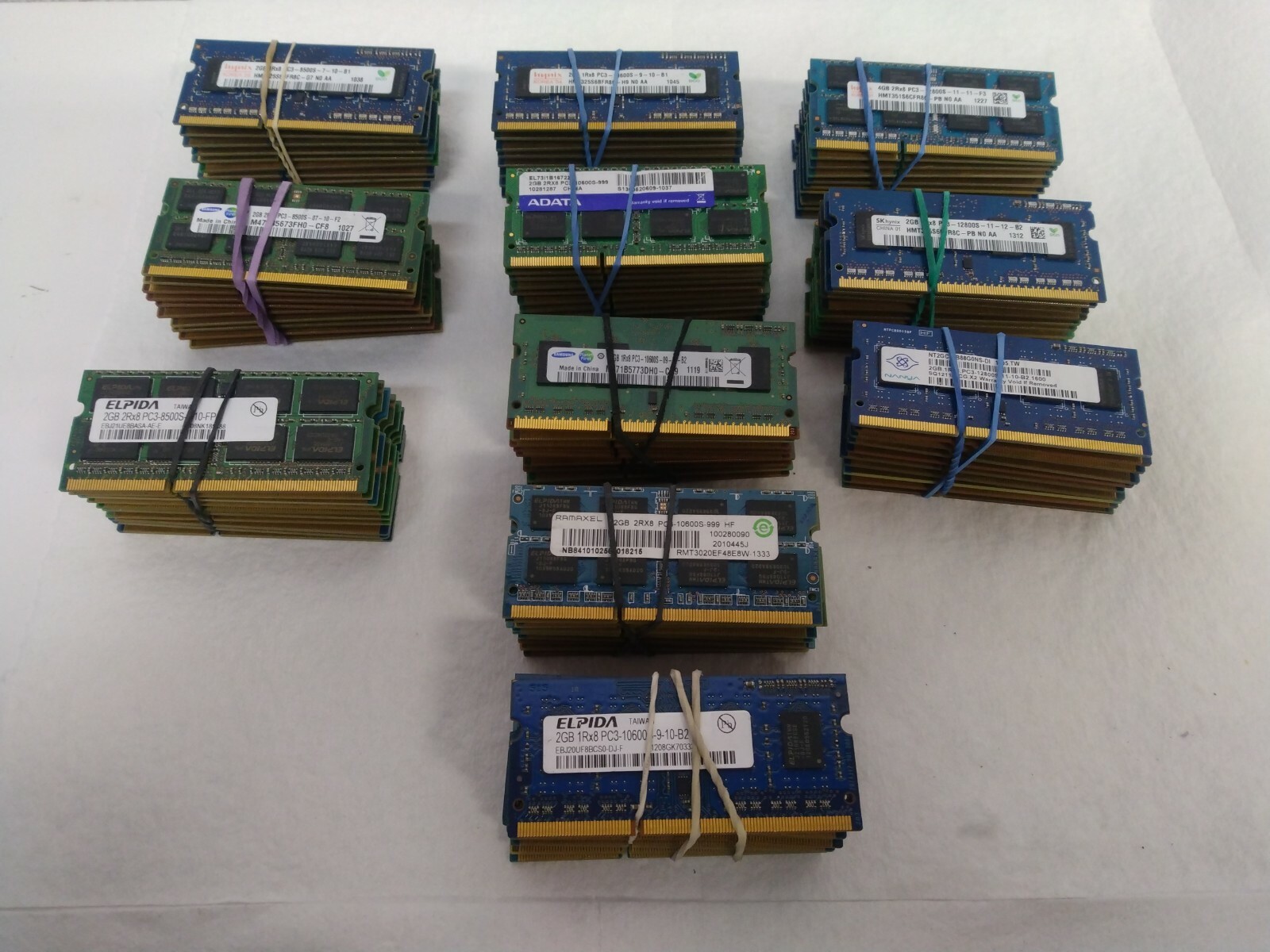 Lot of 110Pcs 2GB Mix Brands&Speeds PC3 Laptop Memory RAM Total:220GB (110x 2GB)