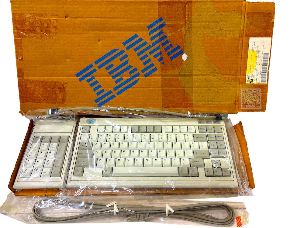 82F0379 I IBM Lexmark Model M4 Space Saver Keyboard Keypad Set 1397451 OPEN BOX