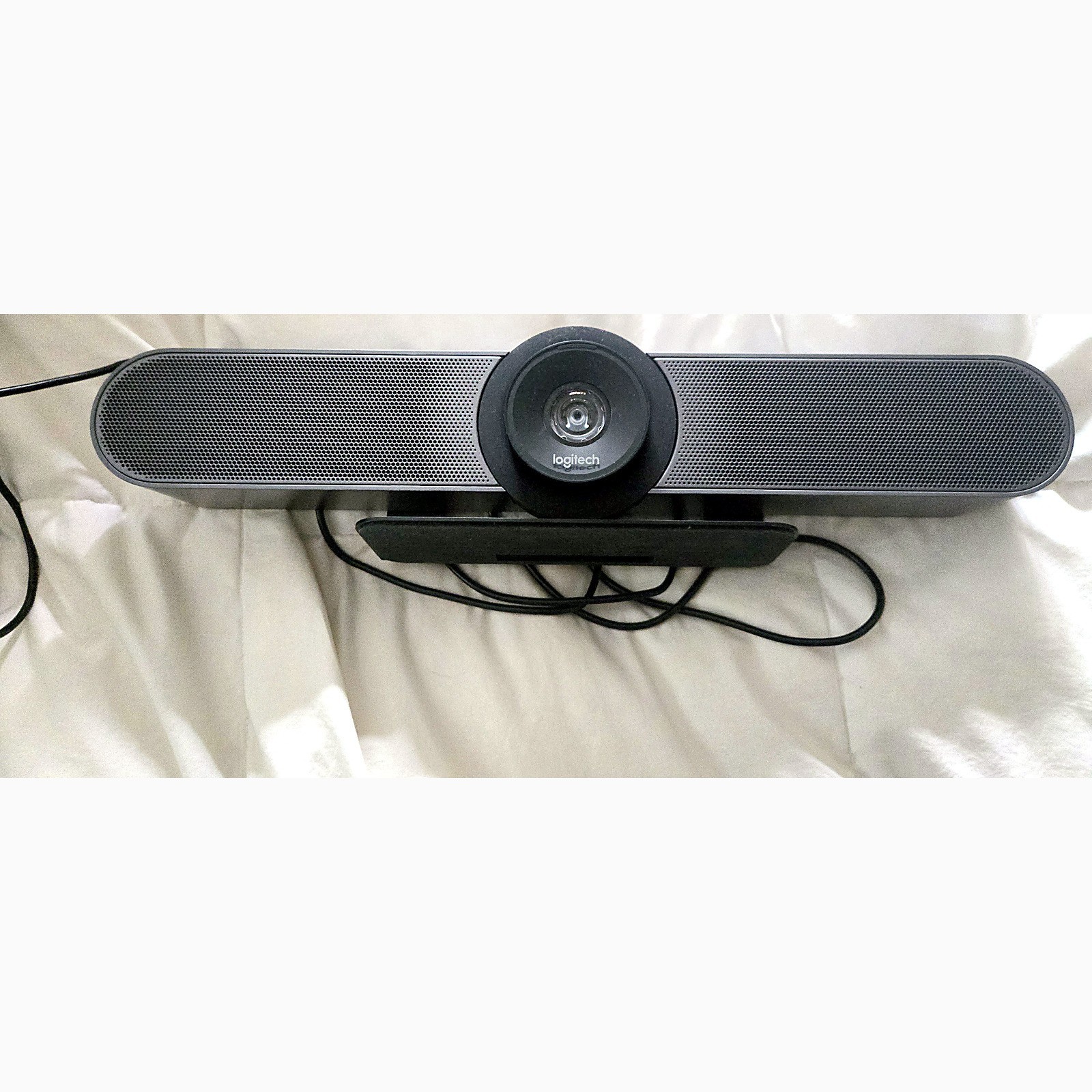 Logitech MeetUp 4K USB 2.0 ConferenceCam 30fps Built-In Mic w/ Remote
