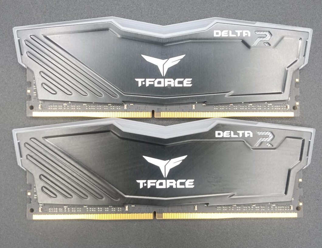 TeamGroup T-Force Delta DDR4-3200 64GB 2x32GB TF3D432G3200HC16CBK