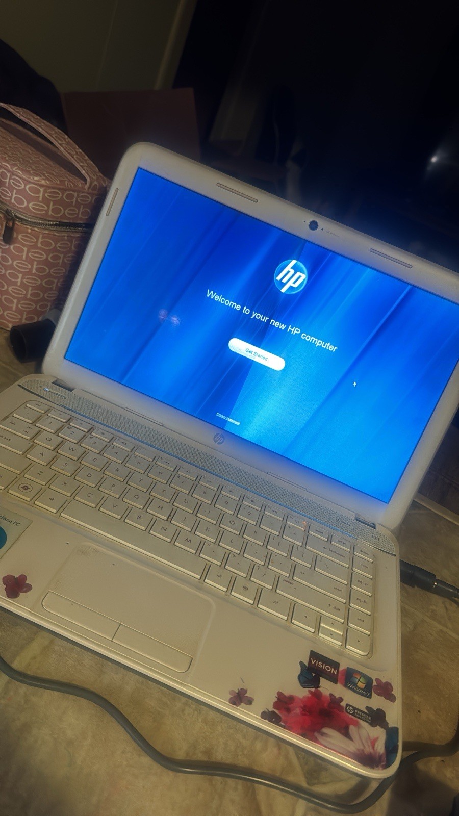 HP Pavilion G4-2149SE NO HDD NEEDS CHARGER HOOKED UP TO STAY ON