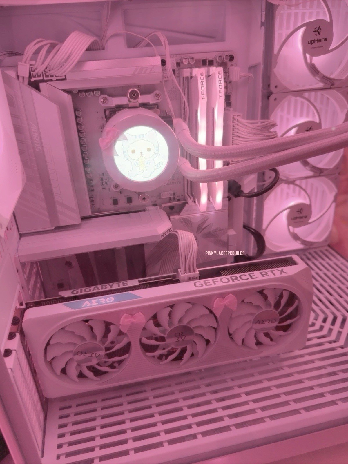 Hyte Y70 Gaming PC (Specs in desc)