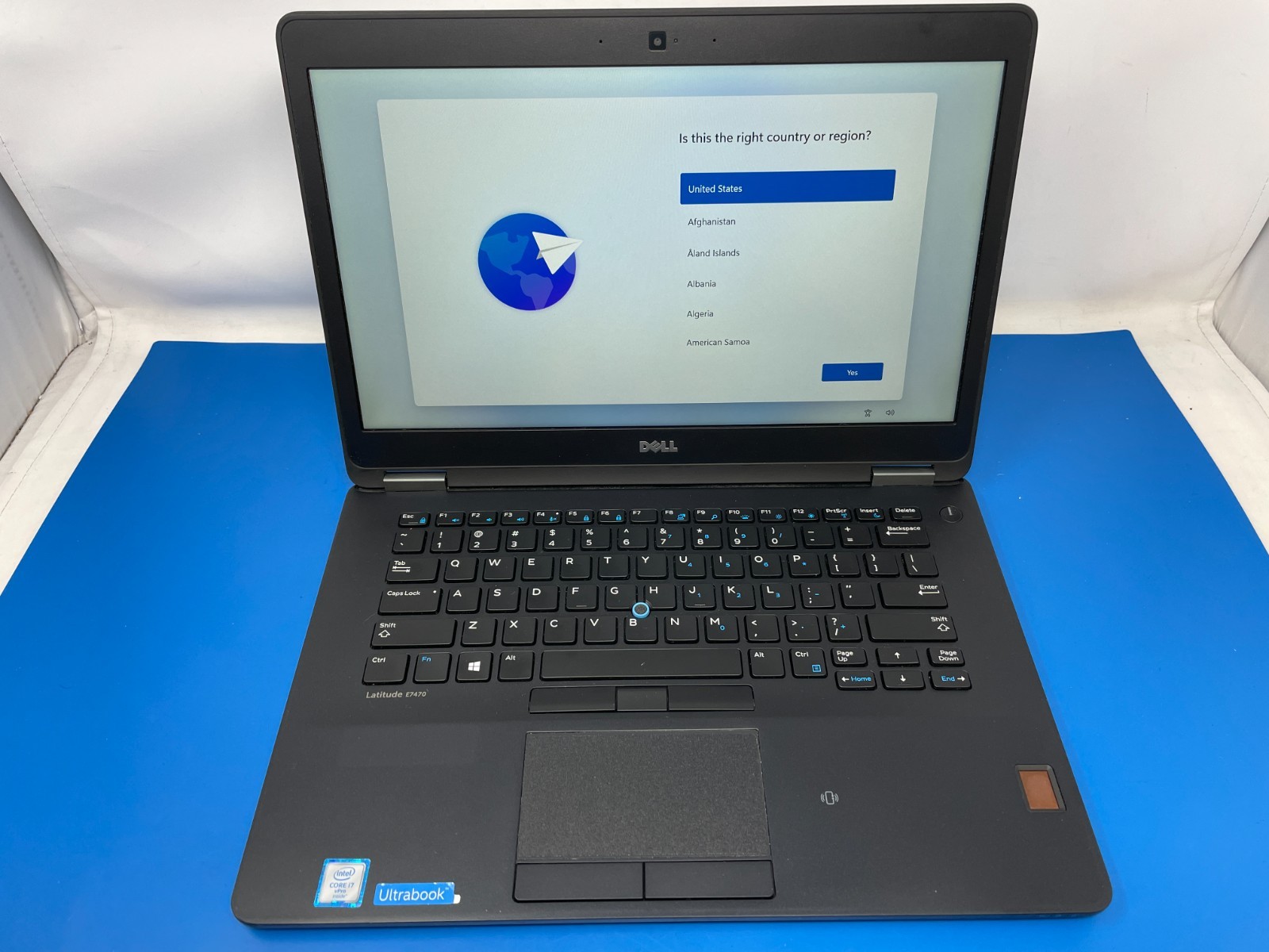 Dell Latitude E7470 | 14", i7-6600U, 8GB RAM, 256GB SSD, w/ Windows 11 Pro