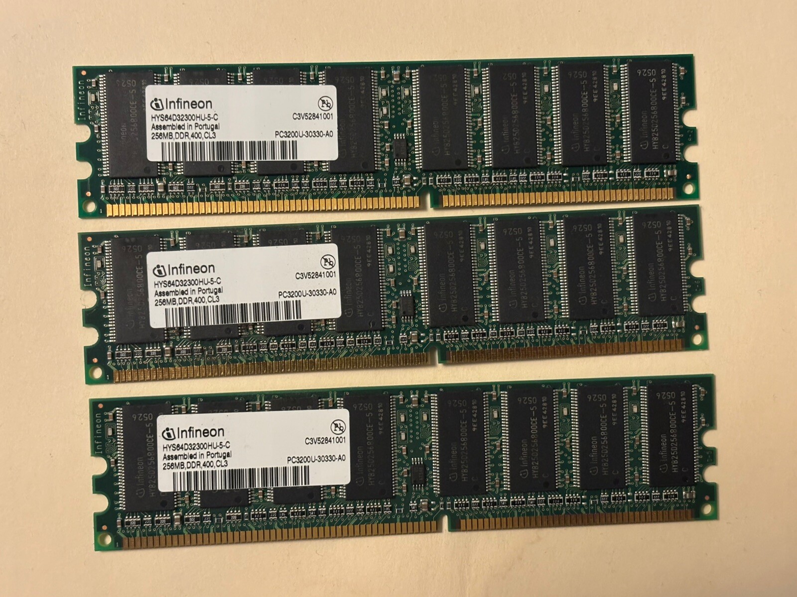 3x 256mb Infineon DDR Ram CL3 HYS64D32300HU-5-C