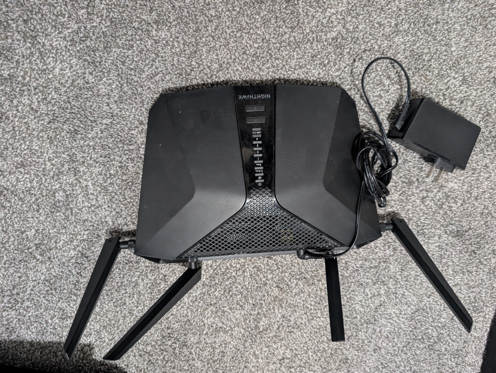 NETGEAR AX5200 Nighthawk 6-Stream Dual-Band Wi-Fi Router - Black