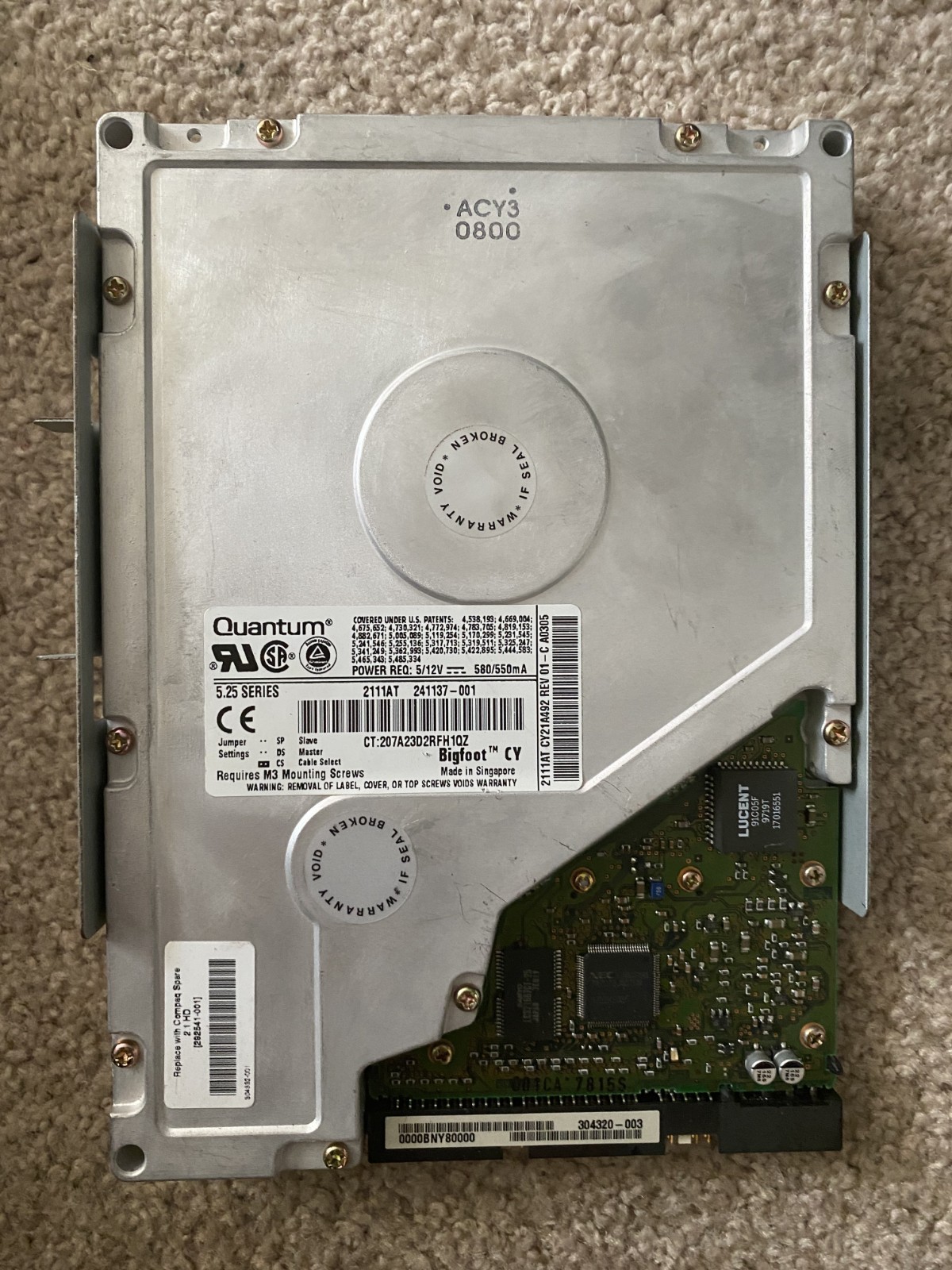 Compaq Quantum 2111AT 292541-001 2.1GB 5.25" Bigfoot IDE 241137-001 Hard Drive