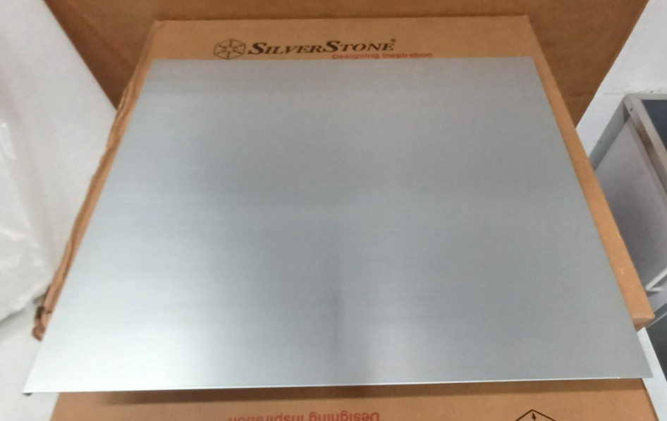 SILVERSTONE TJ-03S Silver Solid Side Panel
