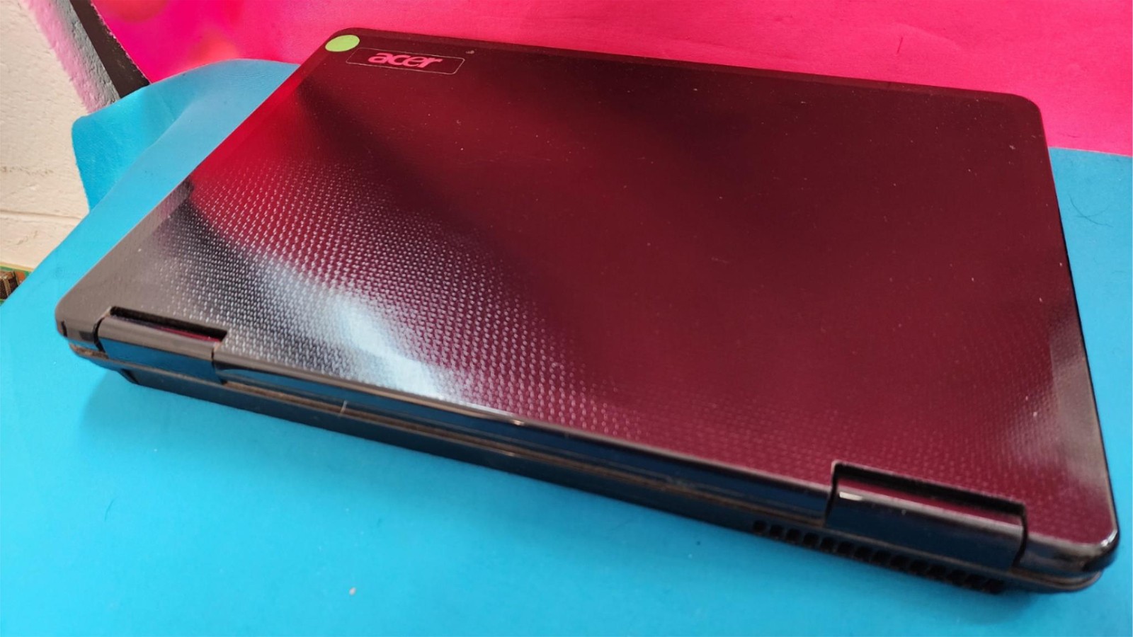 Acer Aspire 5517-5689 AMD TF-20 15.6" 3GB RAM DVD +/- RW No OS, Battery