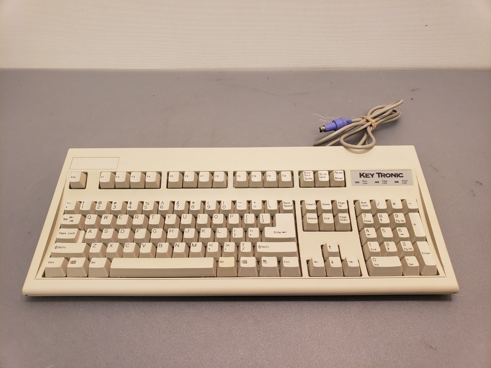 Vintage Keytronic E03601PS21PK-C Mechanical PS/2 PS2 Keyboard Clean