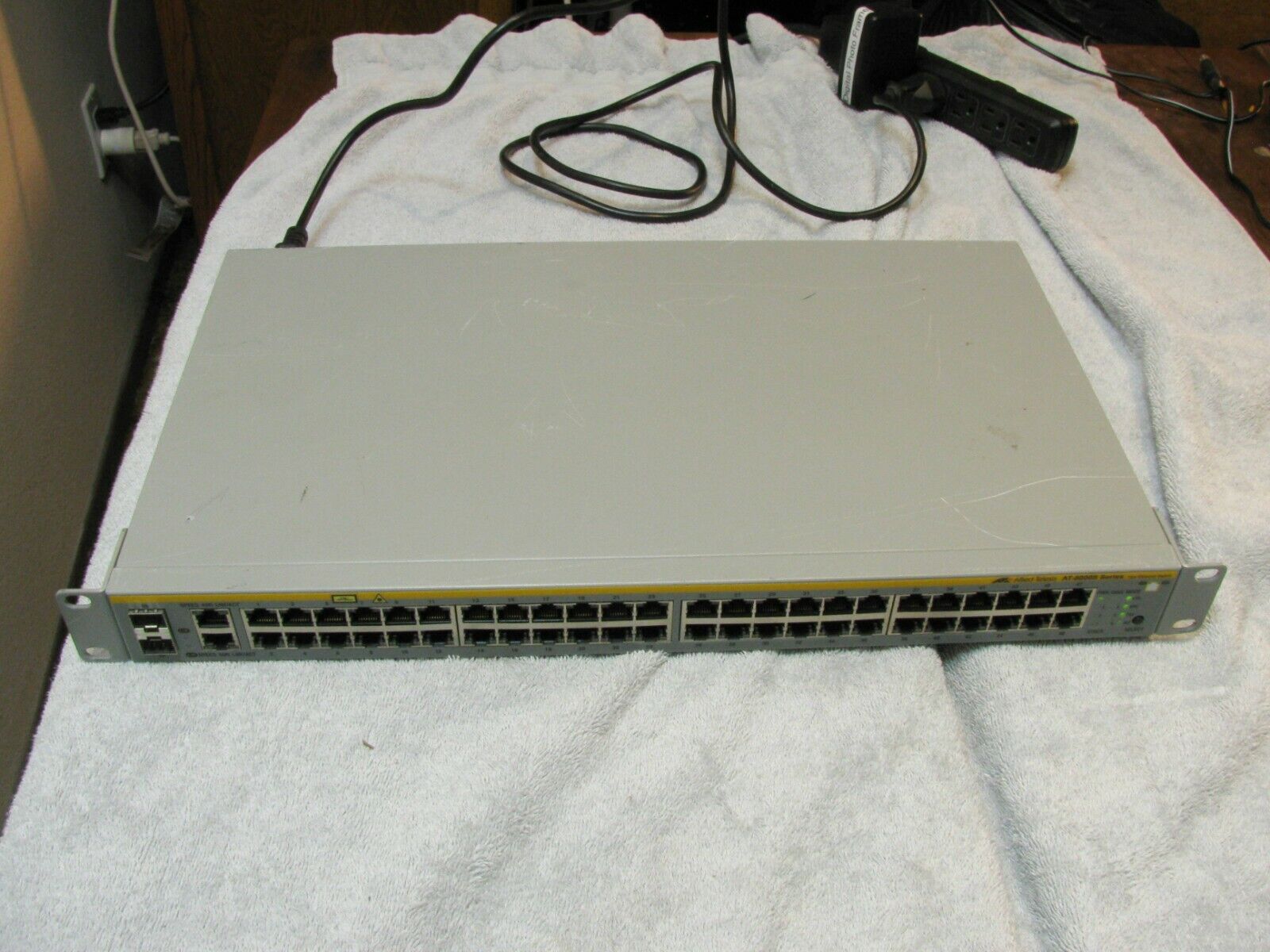 Allied Telesis AT-8000S Fast Ethernet Switch, AT-8000S/48POE