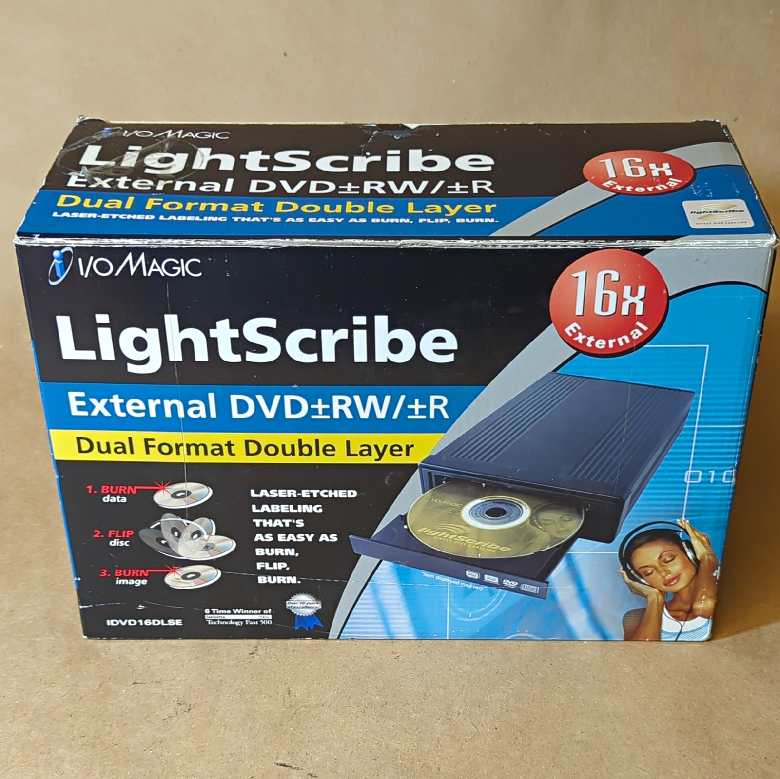 I/O Magic LightScribe External DVD±RW 16x USB 2.0 IDVD16DLSE Black