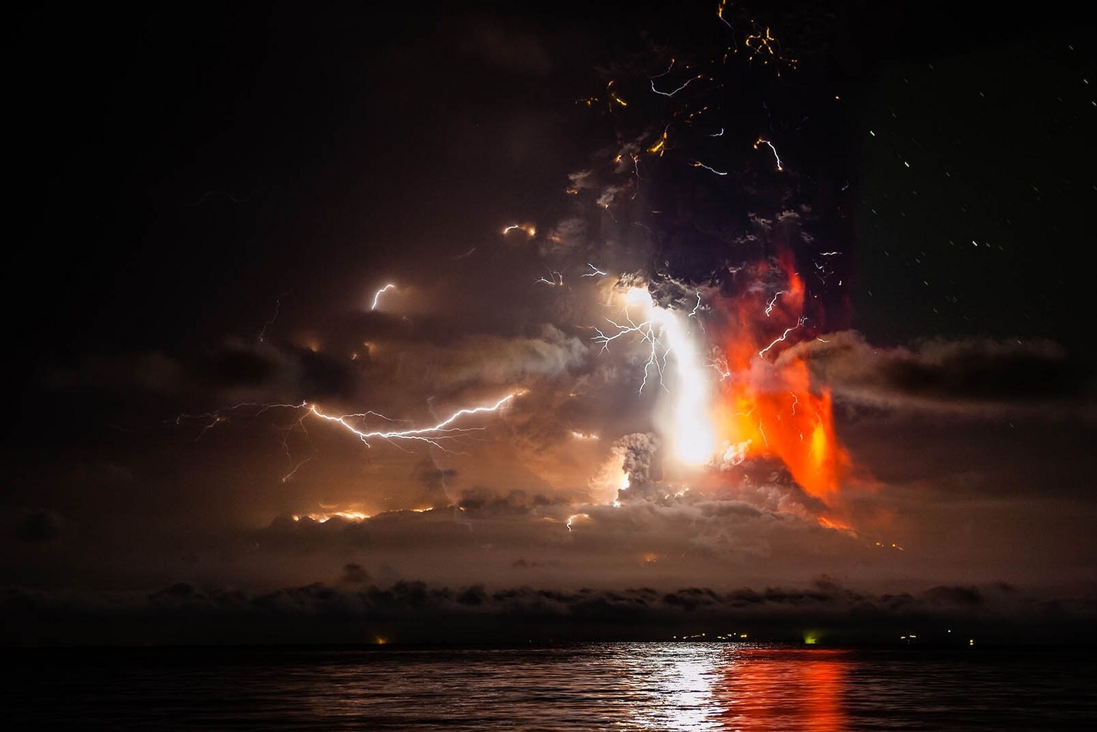 Landscape nature photography calbuco volcano eruption Custom Gaming Mat Desk