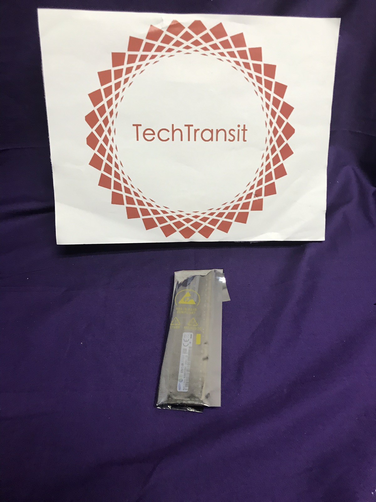 HP 713756-081 713985-B21 16GB PC3L-12800R-11 Server Memory