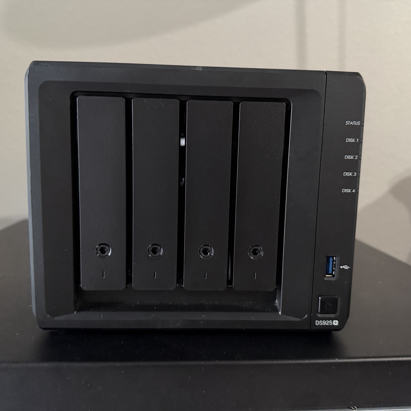 Synology DS925+ 4-Bay DiskStation Diskless, 522/565 MB/s, Black