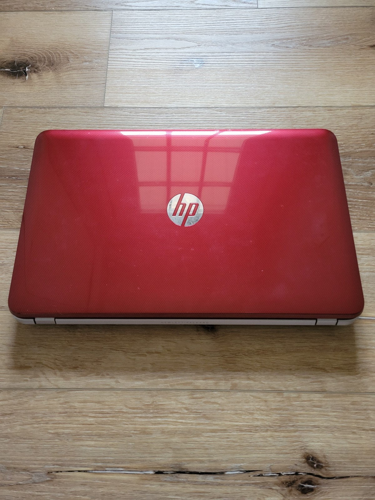 HP Pavilion Laptop Red 15.5"