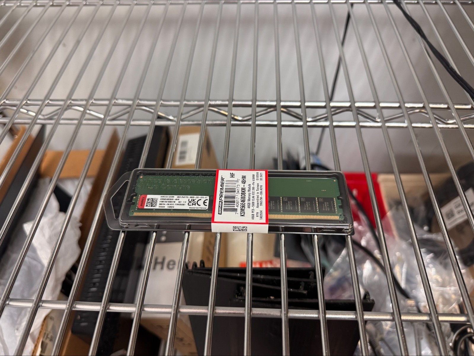 NEW IN BOX Kingston KSM56E46BD8KM-48HM 48GB 5600MT/S DDR5 ECC CL46 DIMM 2RX8