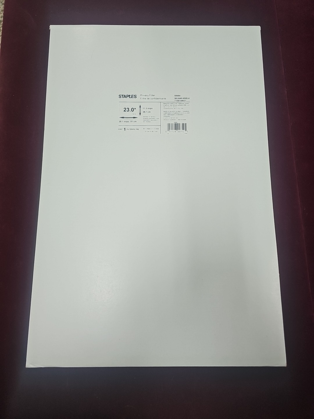 Staples Privacy Filter for 23 Inch Monitor  11.3 In X 20.1 In Open Box