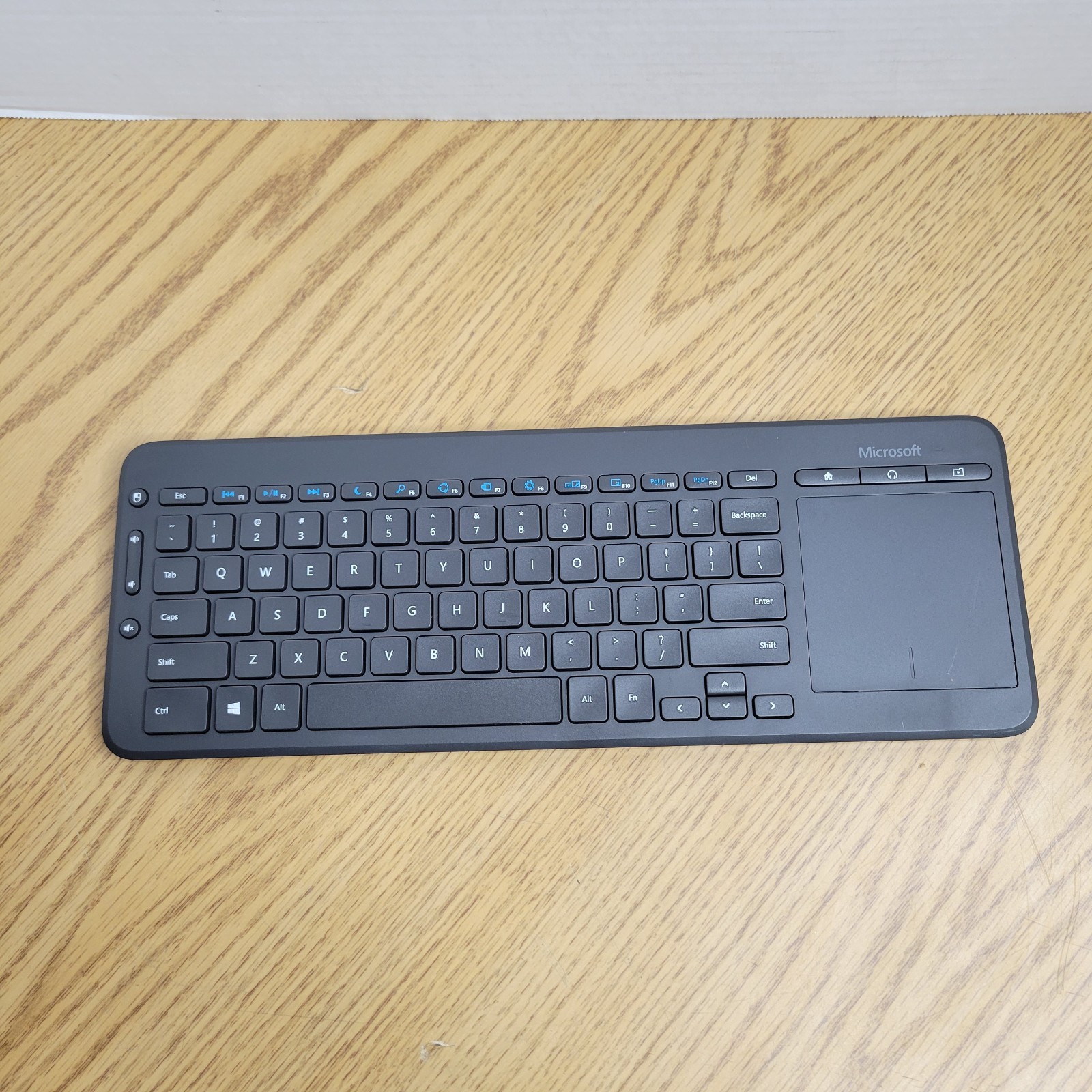 Microsoft All-In-One Media Wireless Keyboard Track Pad Model 1632 1496 No Dongle