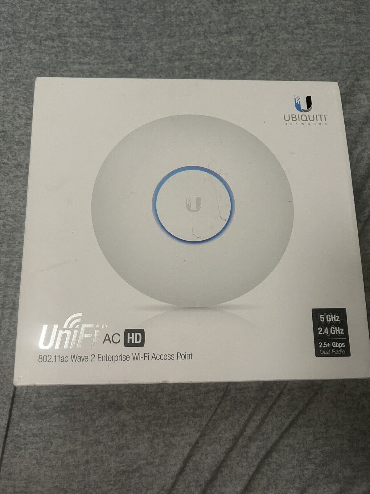 Ubiquiti Networks UniFi HD 802.11ac Wave 2 Enterprise Wi-Fi Access Point