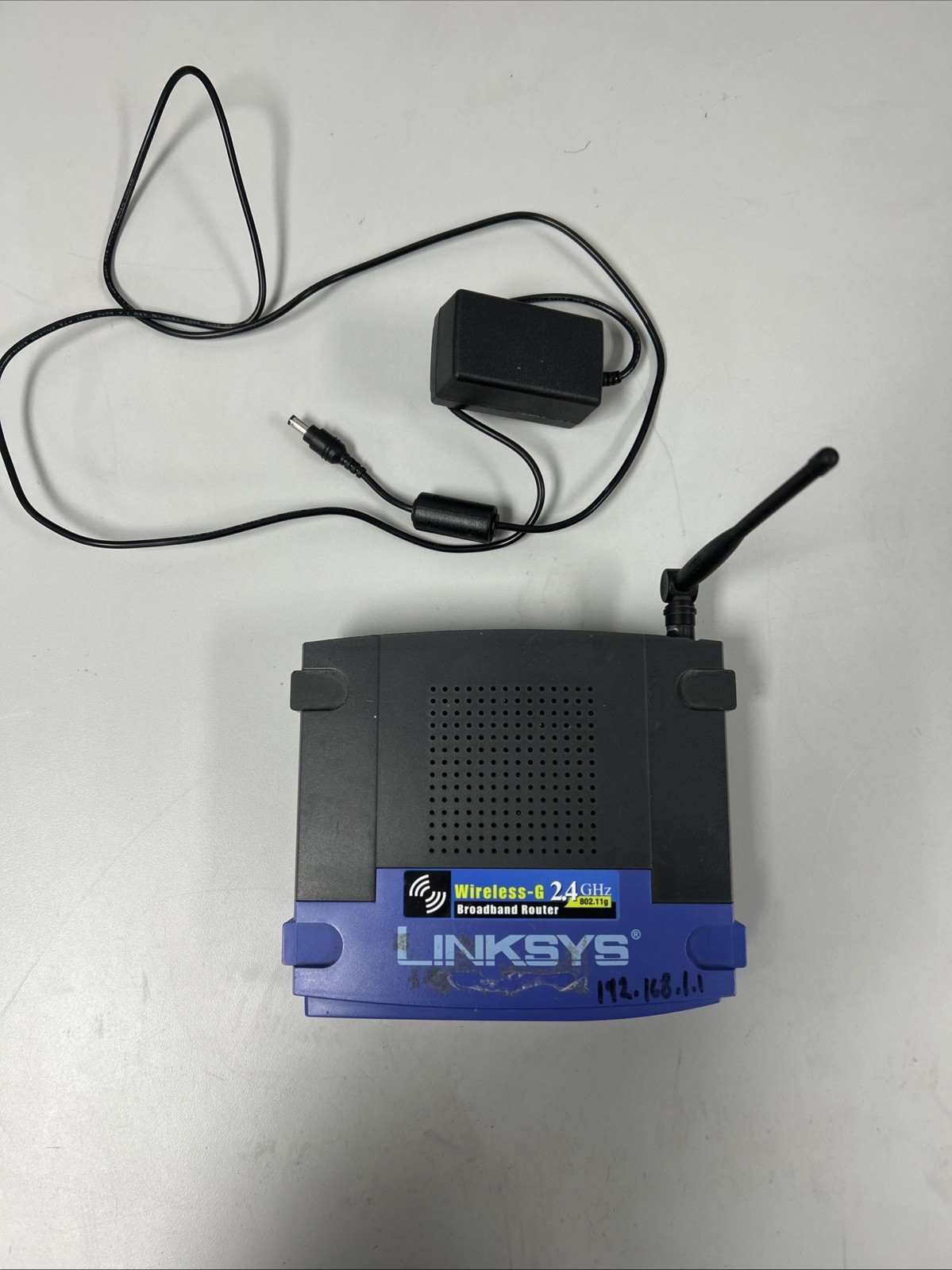 LINKSYS WRK54G  WIRELESS-G 2.4 GHZ BROADBAND ROUTER