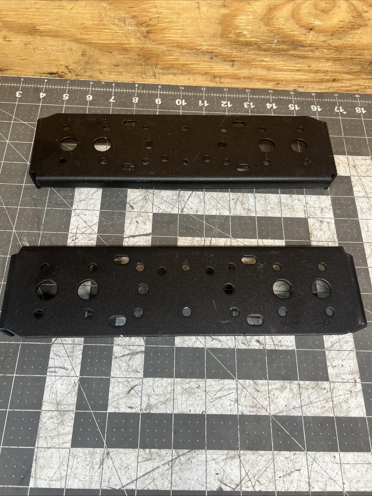 2 Havis D3-0233-SM Metal Bracket for DS-PAN-111 CF-30 CF-31 Docking Station