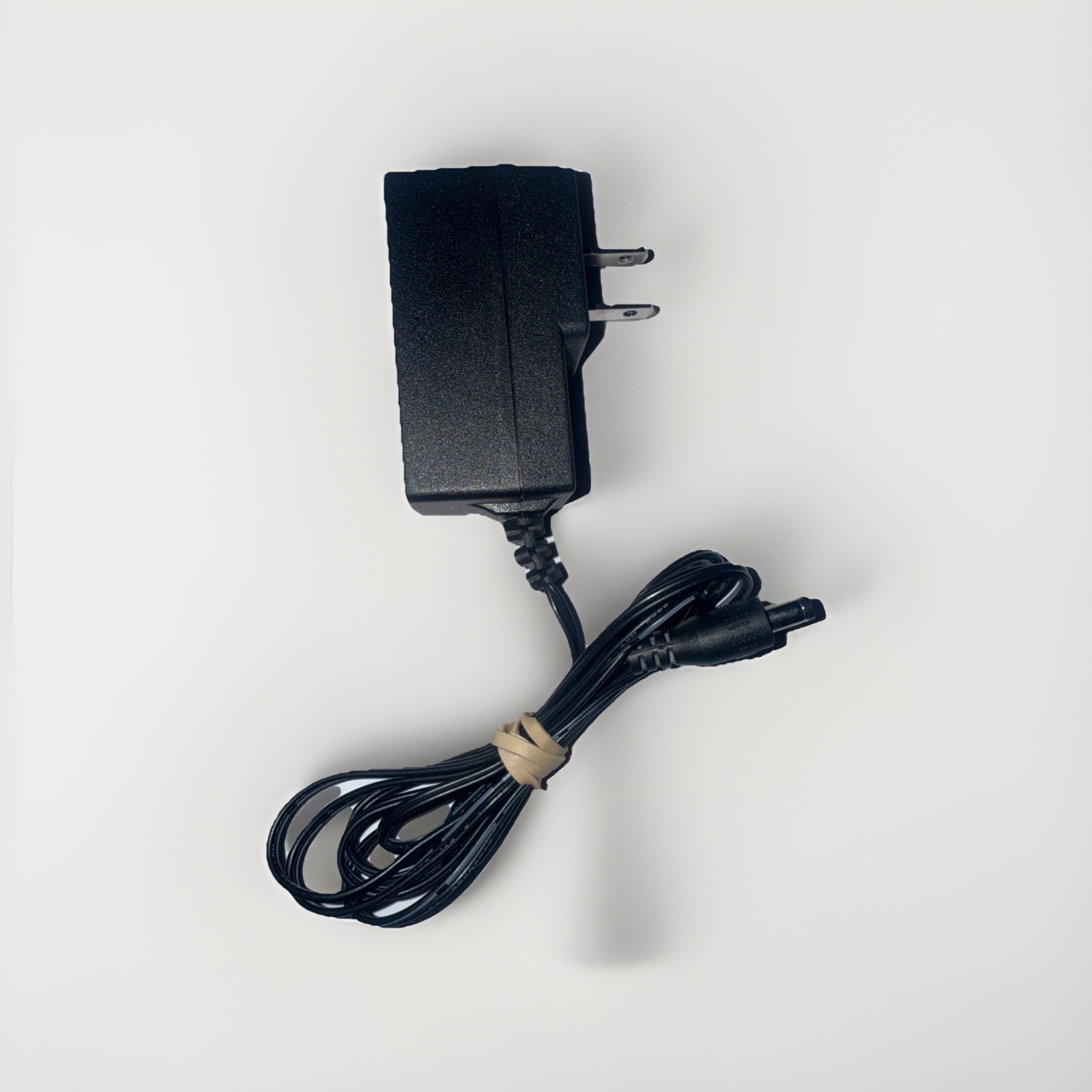 MT12-Y090100-A1 AC Power Supply Adapter LEI Leader Electronics 9V 1.0A