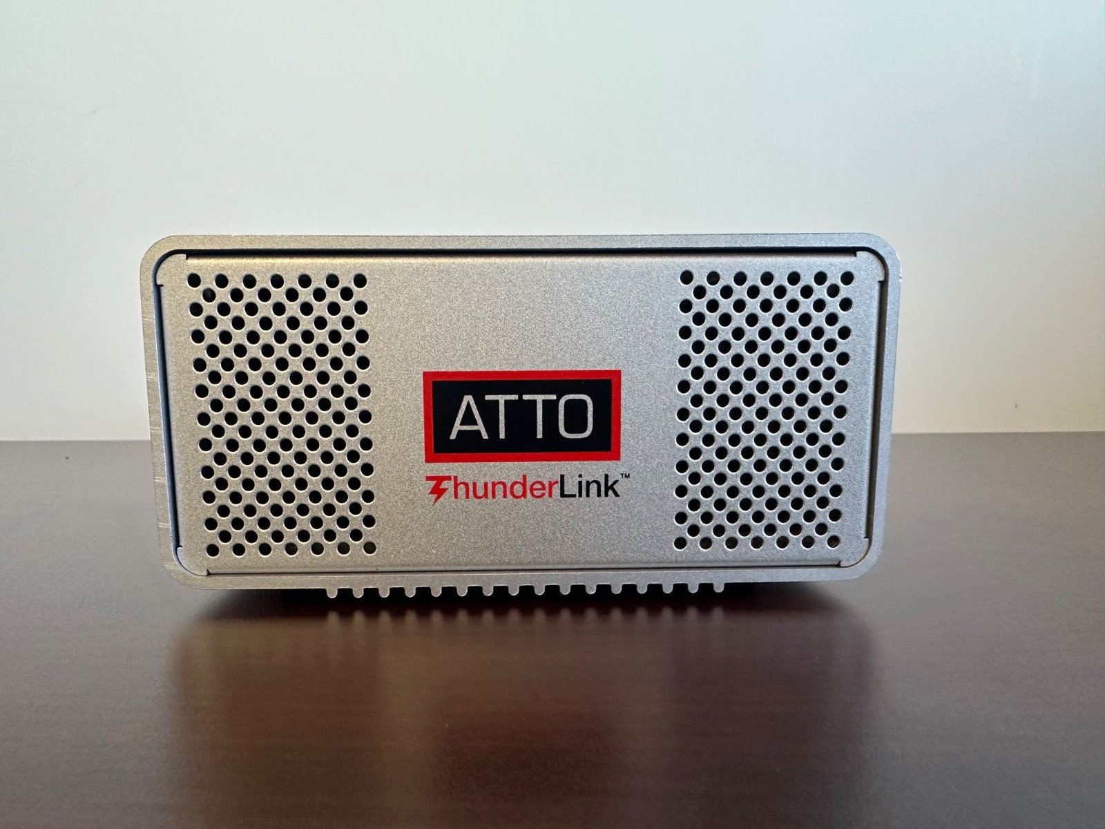 ATTO ThunderLink TLNS-2102-D01 Thunderbolt 2 to 10Gb Fibre Channel Adapter