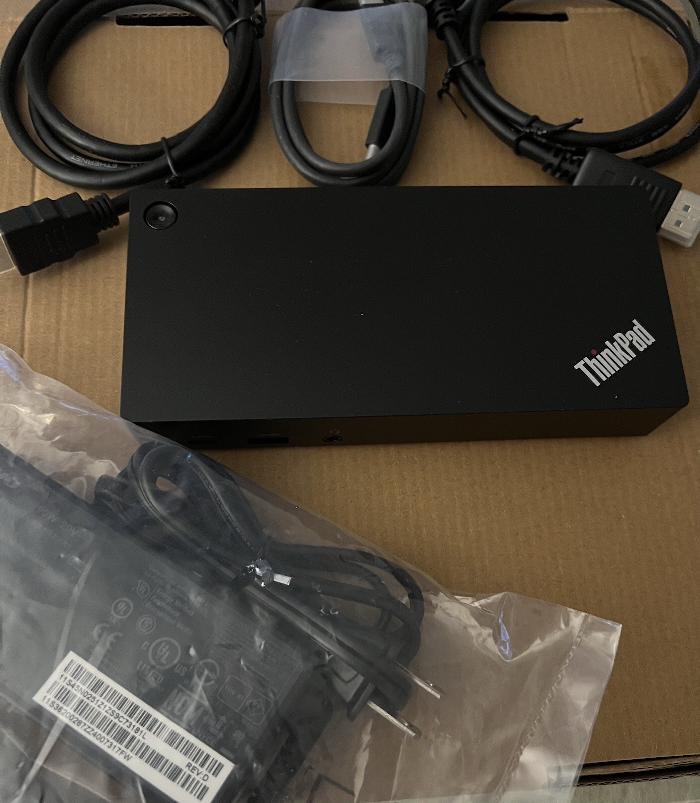 Lenovo LDA-KP ThinkPad Universal USB-C Docking Station Black/Red